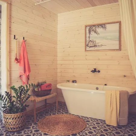 Retrovisiit Alma & Vilma Hellamaa (Hiiumaa)